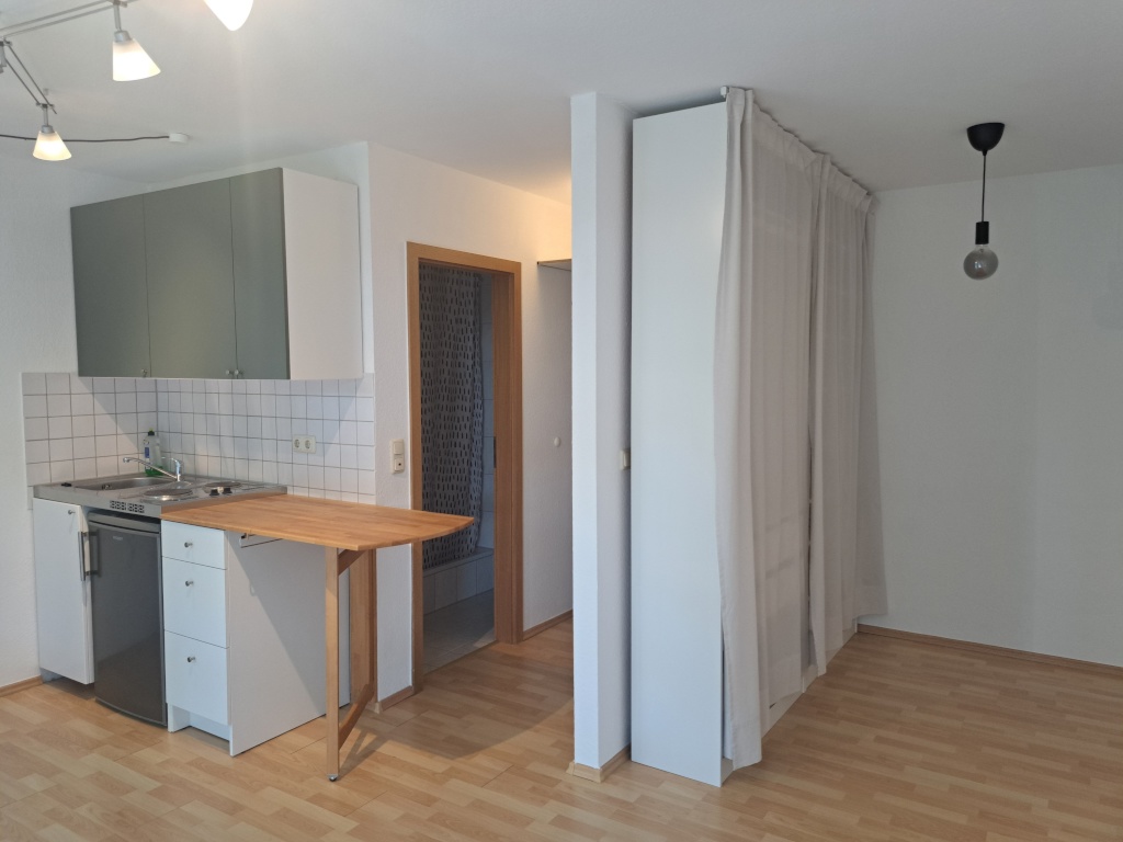 sonnige Einzimmerwohnung in Innenstadtnähe – Bayreuther Straße, 91054 Erlangen Erlangen-Nord – Vorschaubild 3