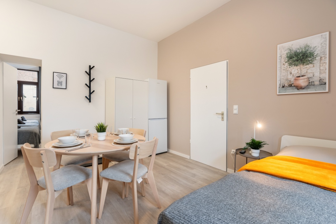 ⭐ Voll möblierte Premium 2 Zimmer Wohnung | inkl. Küche | Waschmaschine & Trockner | ❤️ Frankenberger Viertel /// Fully Furnished Premium 2 Bdr Apartment | Fitted Kitchen | Washer & Dryer | ❤️ Frankenberger Viertel – Goerdelerstraße 25, 52066 Aachen Frankenberger Viertel – Vorschaubild 3