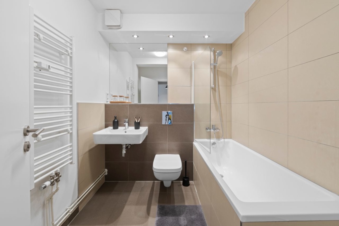 Privates Zimmer in einer Wohngemeinschaft in der Friedrichstraße – Friedrichstraße, 10117 Berlin Mitte – Vorschaubild 3