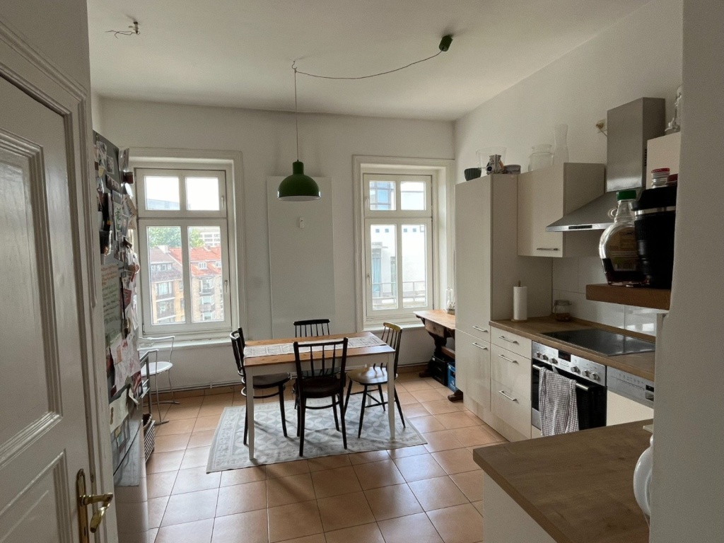 Möblierte 3-Zimmer-Wohnung im Herzen des Grindelviertels – stilvolles Wohnen auf Zeit (6–12 Monate) / Furnished 3-Room Apartment in the Heart of the Grindelviertel – Stylish Living in Hamburg for 6–12 Months – Grindelhof 2, 20146 Hamburg Rotherbaum – Vorschaubild 3