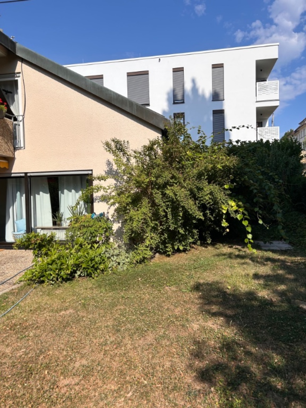 Wohnen mit besonderem Charme: Möblierte Wohnung mit Kamin und Garten – Jägerhausstraße 88, 74074 Heilbronn Heilbronn – Vorschaubild 11
