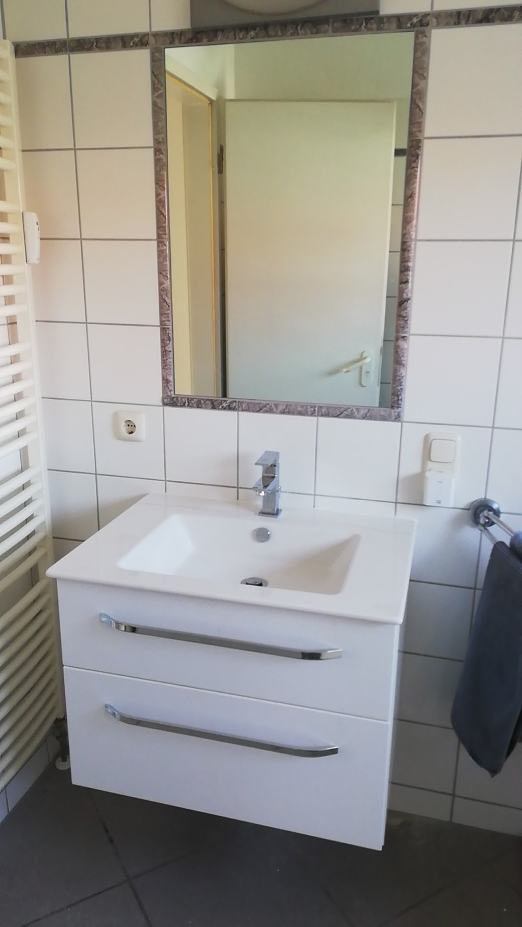 Helle möblierte Dachgeschosswohnung mit großer Südterrasse am Ku'damm – Xantener Straße, 10707 Berlin Charlottenburg-Wilmersdorf – Vorschaubild 17