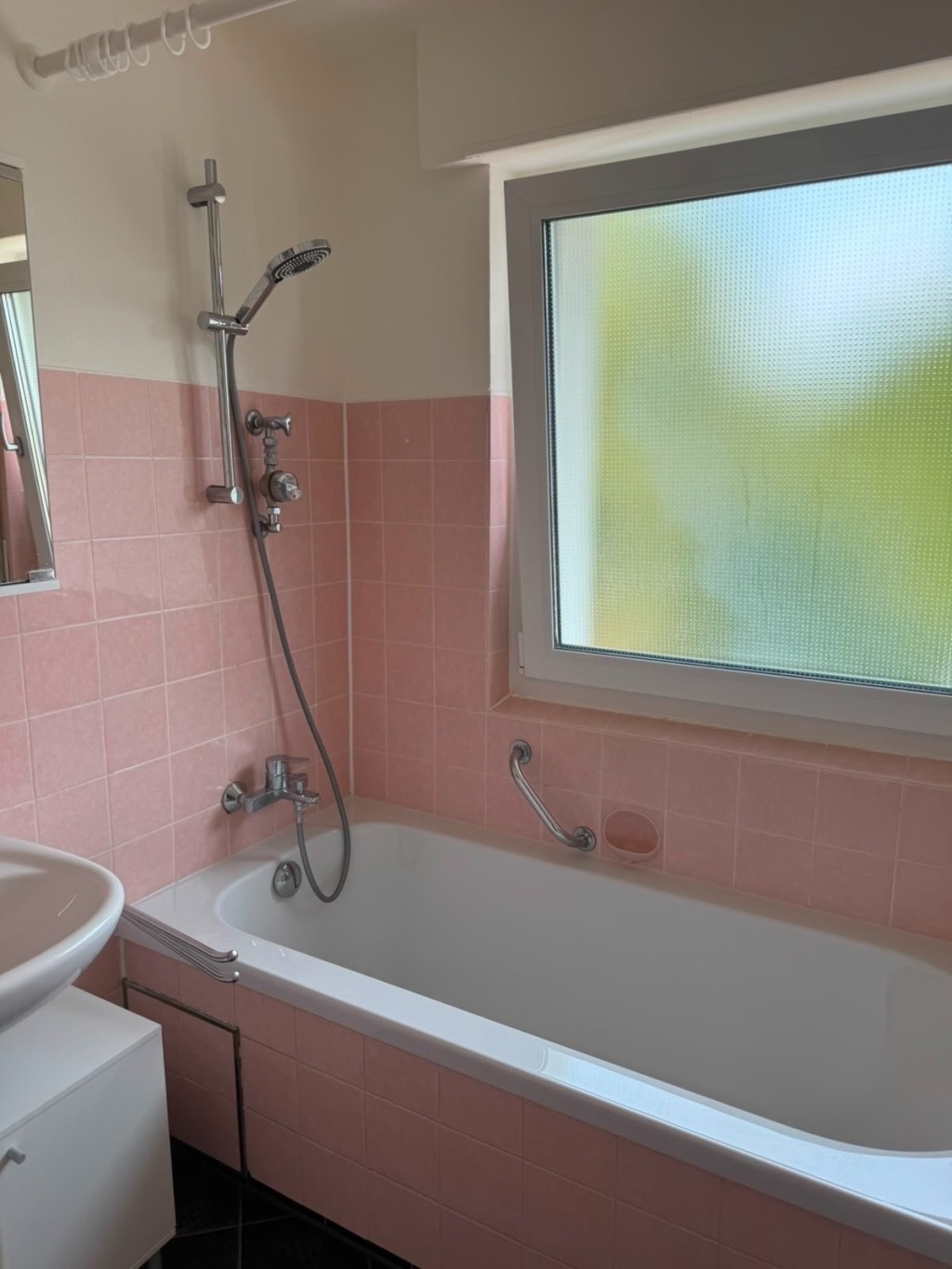 Helle 2-Zimmer-Wohnung mit Balkon in Stuttgart-Stammheim, nah zu BOSCH, PORSCHE, TRUMPF, SIKA, WÜSTENROT neu zu vermieten – Hornissenweg 12, 70439 Stuttgart Stammheim – Vorschaubild 8