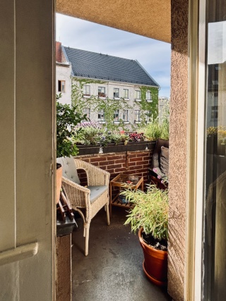 Charmante 2 Zimmer-Wohnung mit Balkon in Kreuzberg/Berlin (VB) — photo 1