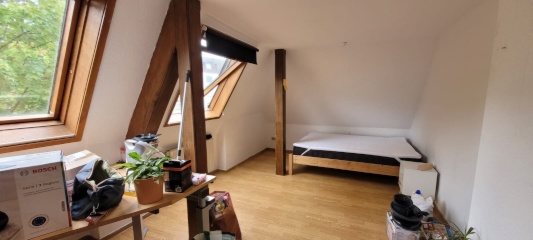 Anzeigenbild: Helles WG-Zimmer in super Lage ab 01.10. - Für Studierende
