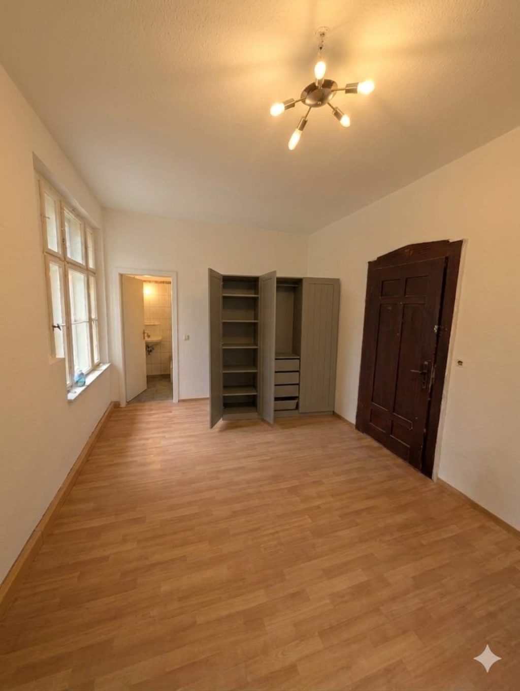 WG-Zimmer Burgberg Jordanweg 13 - Beispielzimmer 1. OG4