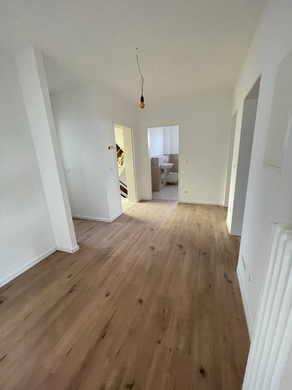 Helle moderne 99 m2 Wohnung - ab September/Oktober verfügbar – Hermann-Löns-Straße 7, 65201 Wiesbaden Wiesbaden Schierstein – Vorschaubild 5