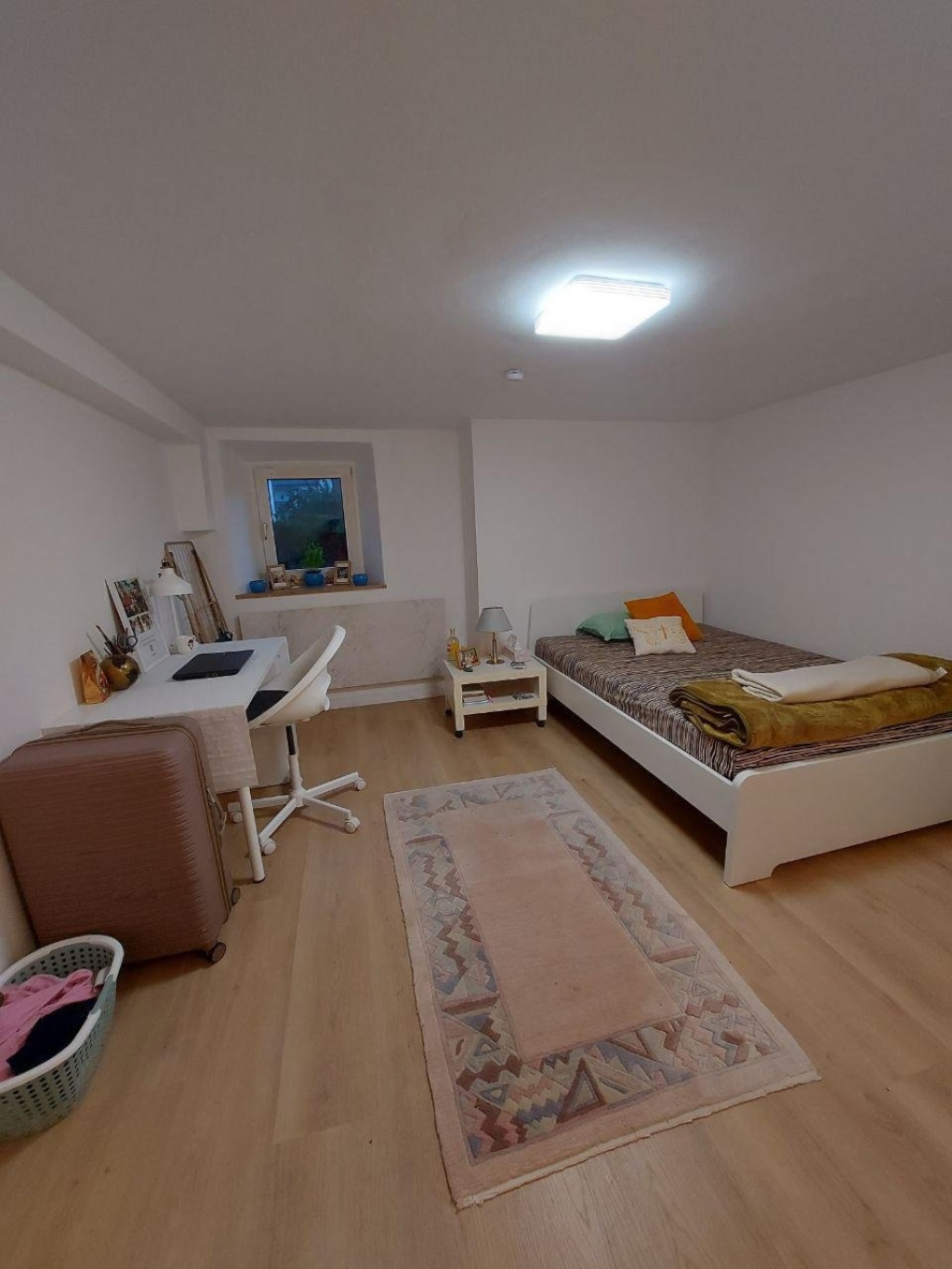 Furnished Private Room with Anmeldung – Regensburg | €480 All-Inclusive – Am Mühlbach 11, 93051 Regensburg Kumpfmühl-Ziegetsdorf-Neuprüll – Vorschaubild 2
