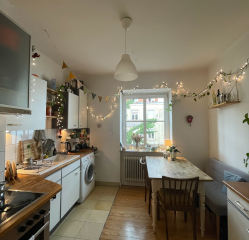 Anzeigenbild: Zwischenmiete in gemütlicher 2 Zimmer Altbauwohnung