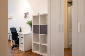 Ad image: Weintraubengasse, Vienna