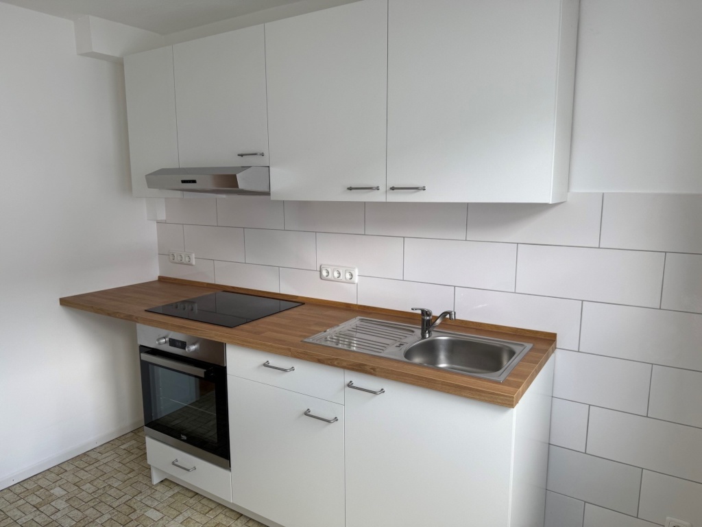 Wohnung 1. OG mit Gartennutzung (als 2-er WG geeignet): 3 Haltestellen zur Uni am HoPla in Kassel – Holländische Str., 34127 Kassel Nord-Holland – Vorschaubild 7