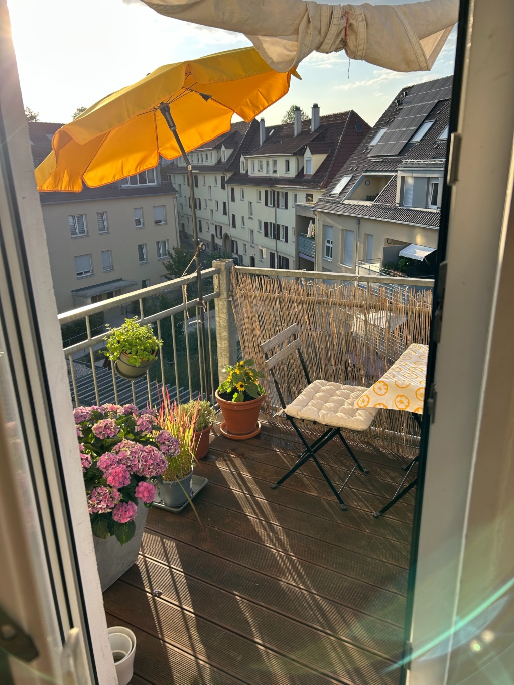 All inkl. 2 Zimmer Wohnung mit Balkon – Friedenaustraße 23, 70188 Stuttgart Ost – Vorschaubild 2