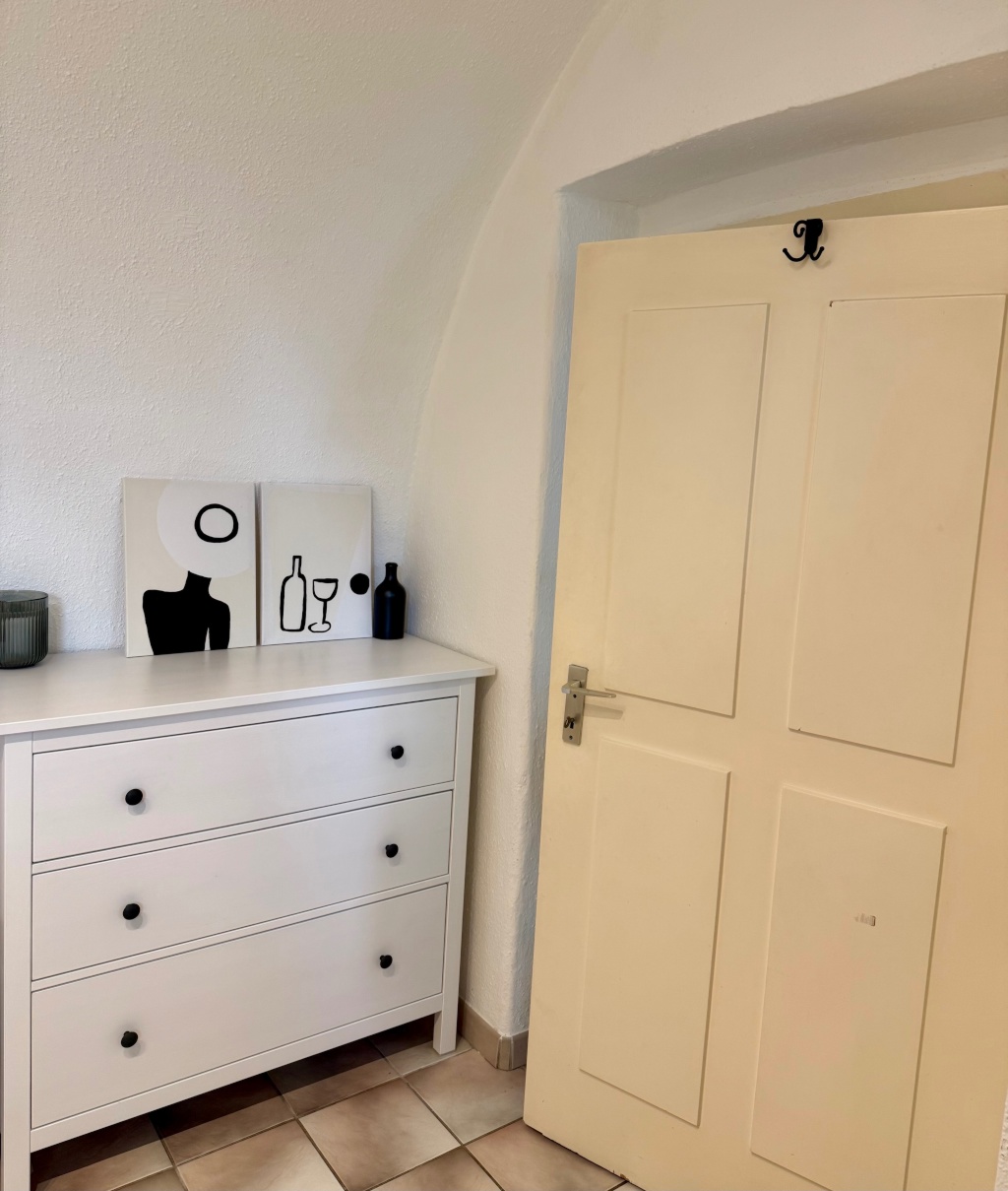 Möblierte 1-Zimmer-Wohnung zur Zwischenmiete (Februar – Oktober 2027) – 97080 Würzburg Altstadt – Vorschaubild 3
