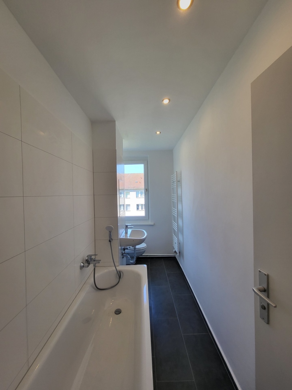 3- Zimmer, 61qm - MD-Neue Neustadt - Erstbezug nach Sanierung - Gut geeignet für 2er-WG – Umfassungsweg 2, 39124 Magdeburg Neue Neustadt – Vorschaubild 5