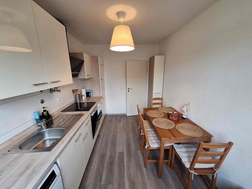 Neu eingerichtete 2er-WG – möblierte Zimmer, eines mit Balkon – Elpke 21a, 33605 Bielefeld Stieghorst – Vorschaubild 2