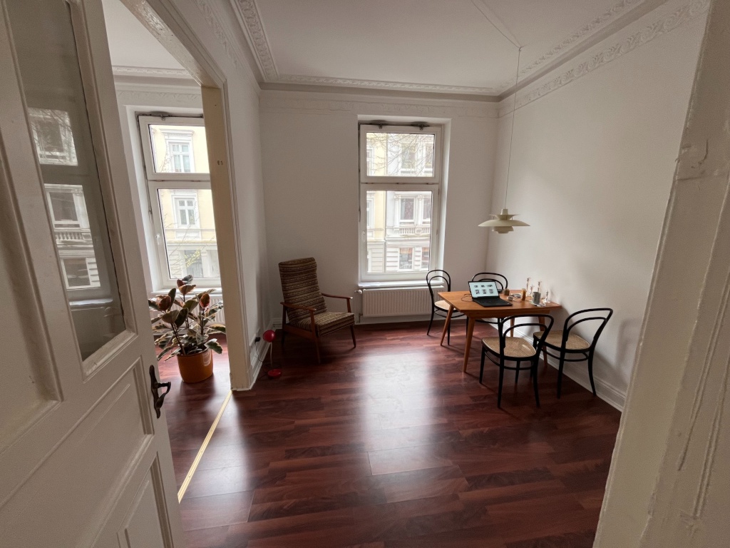 Wunderschöne Altbauwohnung (3,5 Zimmer) in Hamburg Eimsbüttel