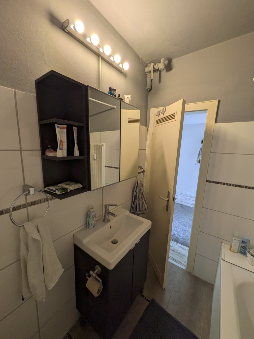WG-Zimmer Innenstadt Kommenderiestraße - Badezimmer
