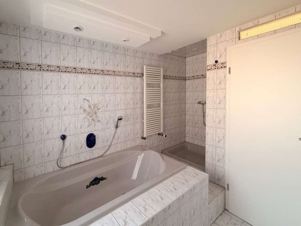 Großes Wohnhaus (164 m2) | Ideal für WG, Studenten, Berufstätige & Firmen – 74081 Heilbronn Sontheim – Vorschaubild 10