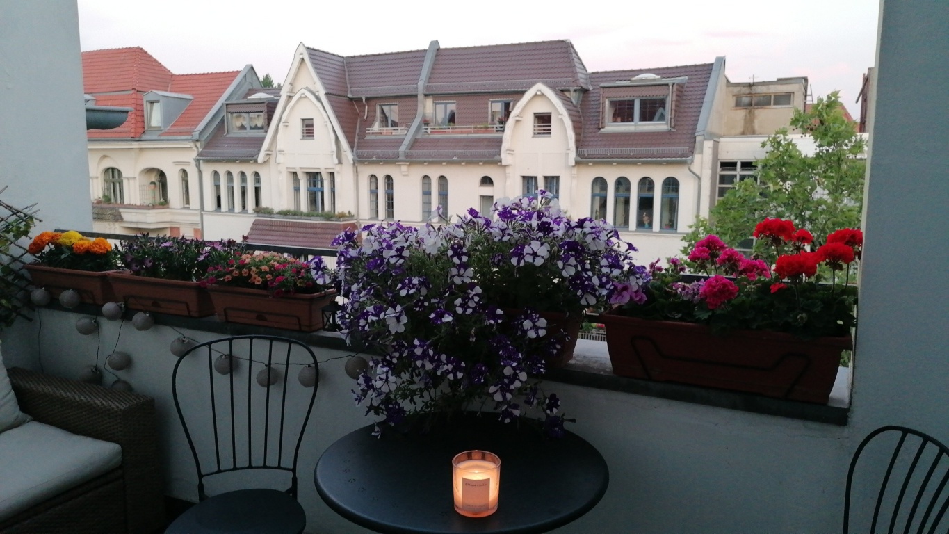 Helle möblierte Dachgeschosswohnung mit großer Südterrasse am Ku'damm – Xantener Straße, 10707 Berlin Charlottenburg-Wilmersdorf – Vorschaubild 4
