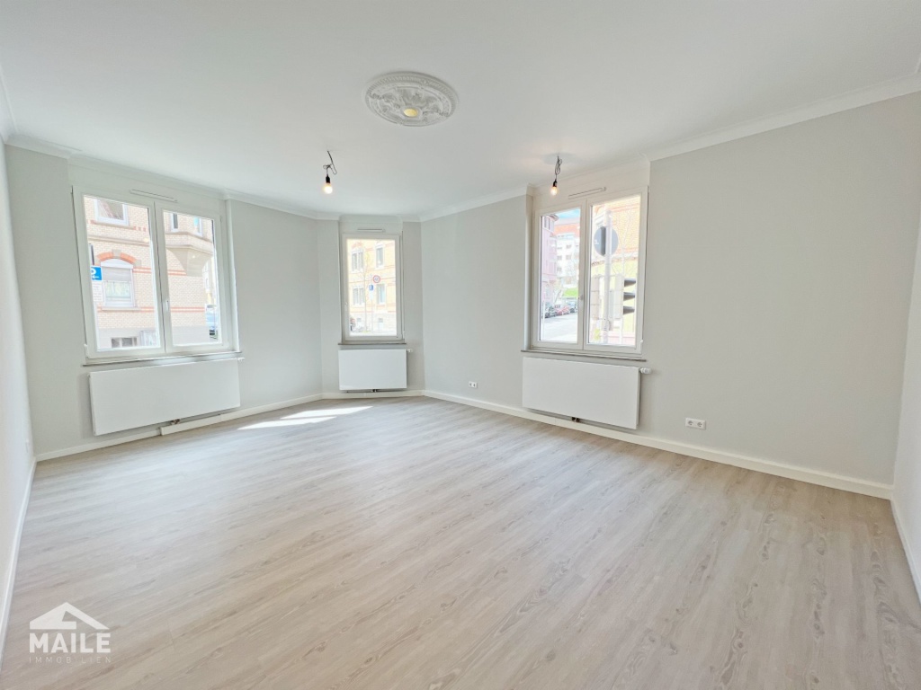Hochwertig sanierte 3 Zimmer-Altbauwohnung mit Einbauküche in S-Süd! – Möhringerstr 149, 70199 Stuttgart Süd – Vorschaubild 2