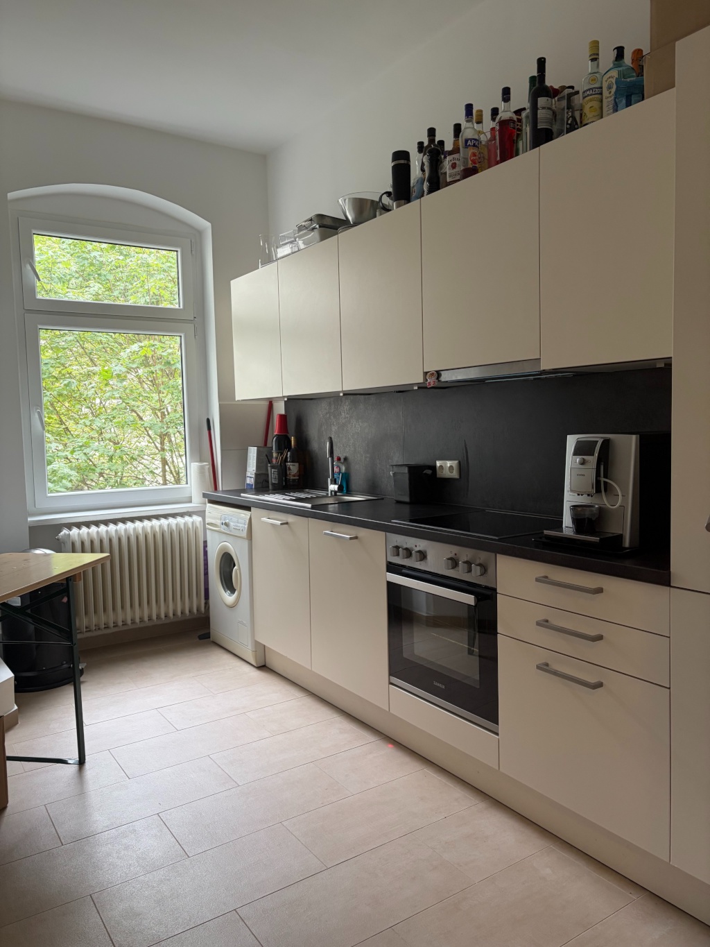 Helle, sanierte 60m2-Altbauwohnung in Moabit, voll möbliert, ruhiger Hofblick – Kaiserin-Augusta-Allee, 10553 Berlin Moabit – Vorschaubild 3
