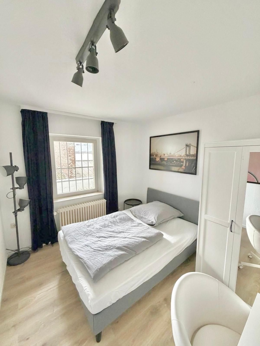 Modernes Zimmer in Derendorf