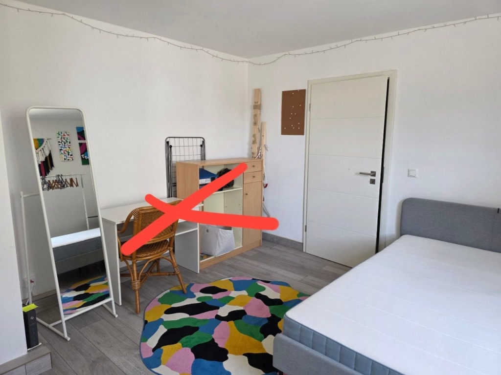 Ab Sofort, Zimmer in einer ruhigen, renovierten Wohnung für ein semester, mit Möbel – 93053 Regensburg Kasernenviertel – Vorschaubild 3