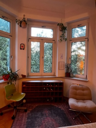 Anzeigenbild: Zwischenmiete Wintersemester schön Altbau Balkon +++