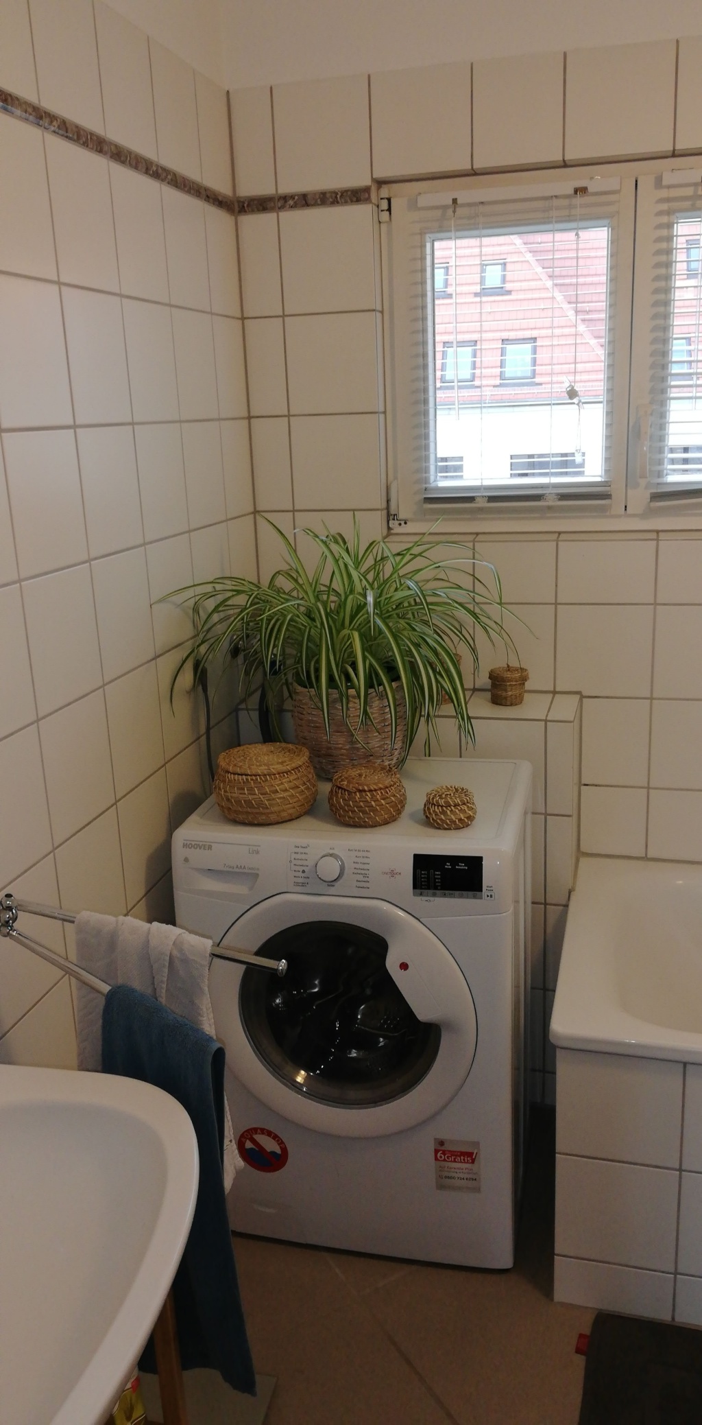 Helle möblierte Dachgeschosswohnung mit großer Südterrasse am Ku'damm – Xantener Straße, 10707 Berlin Charlottenburg-Wilmersdorf – Vorschaubild 16