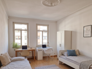 Anzeigenbild: 👩‍🎓 GIRLS-ONLY STUDENT WG IN NÜRNBERG ST. LEONHARD | FULLY FURNISHED | ALL-INCLUSIVE RENT | BALCONY