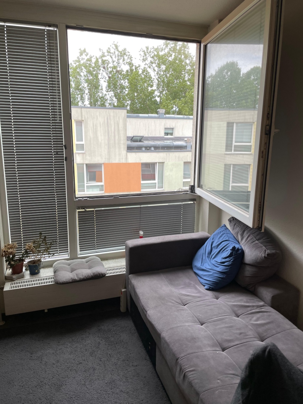 Bright Furnished Top-Floor Apartment - for Students – spittaler str 1d, 28359 Bremen bremen – Bild 1 von 6