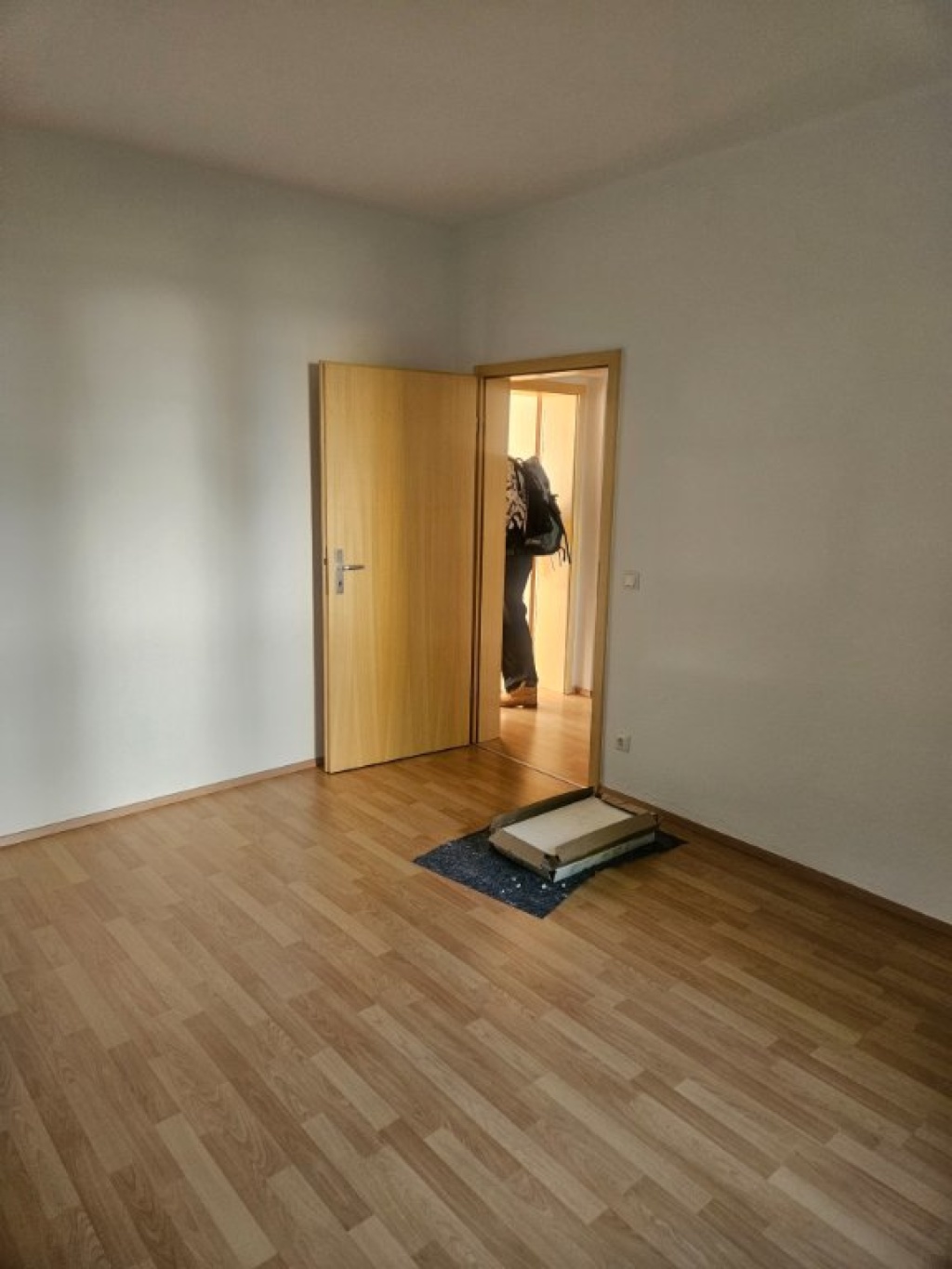 Schöne Zwei-Zimmer-Wohnung in Brühlervorstadt sucht Nachmieter (auch als WG verfügbar) – Ottostraße 35, 99092 Erfurt Brühlervorstadt – Vorschaubild 2