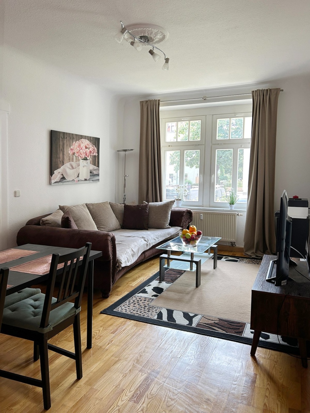 Exklusiv möblierte 3-Zimmer-Altbauwohnung in historischer Jugendstilvilla - Ihr stilvolles Zuhause auf Zeit in Dresden – Wilhelm-Franz-Strasse 7, 1157 Dresden Cotta – Vorschaubild 3