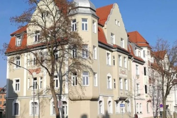 Anzeigenbild: Großzügige 4,5-Zimmer-Altbauwohnung in Bayreuth für WG