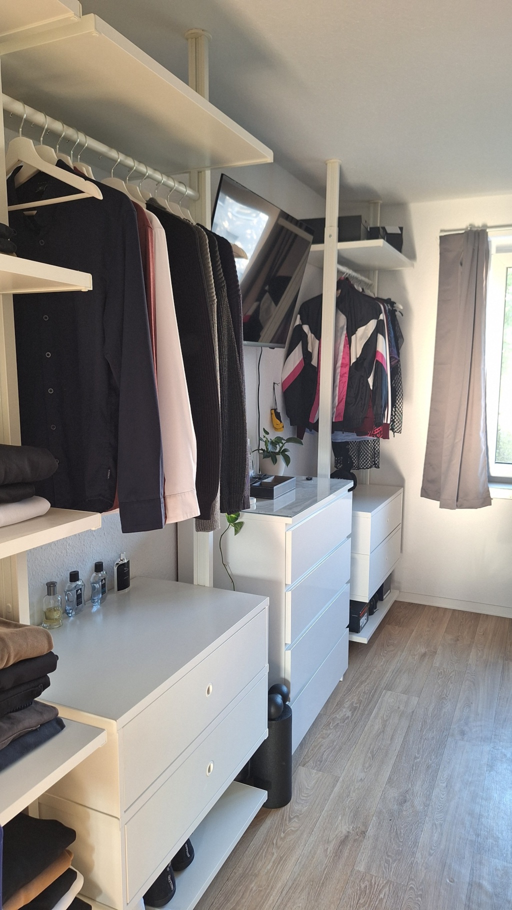**Anfragestopp** Möblierte 2-Zi-Wohnung Dresden, Elbnähe – Zwischenmiete Sept 2026–März 2027, all inclusive – Rietschelstraße, 1069 Dresden Pirnaische Vorstadt – Vorschaubild 3