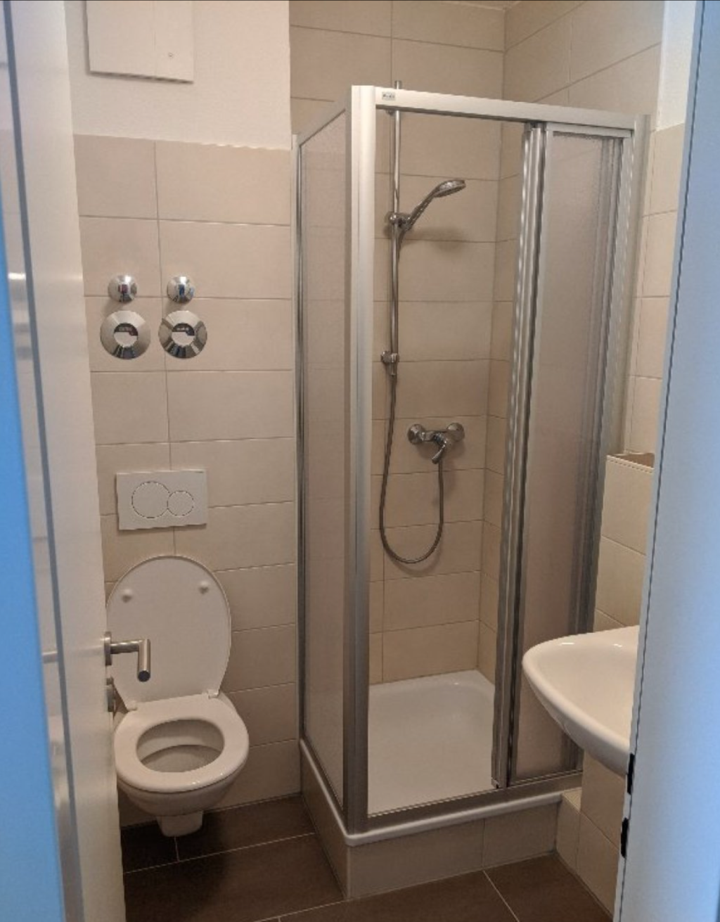 Helle 1-Zimmer-Wohnung zur Zwischenmiete (06.08. - 20.10.) in Campus Nähe Möbiliert. – Karolinenweg 19, 37077 Göttingen Weende – Vorschaubild 4