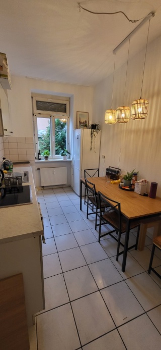 Zimmer in 2er WG im kühlen Erdgeschoss