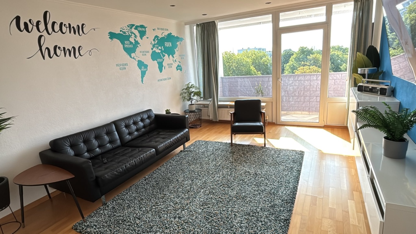 Fully furnished 3-room flat with a balcony in Duisburg (Homberg) – Rheinpreußenstraße 39, 47198 Duisburg Alt-Homberg – Vorschaubild 2