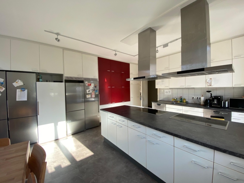 Habitación en WG Nord Birkenwaldstrasse 40 - Große, voll ausgestattete Gemeinschaftsküche