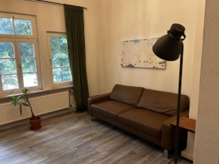 Anzeigenbild: Voll möblierte 2-Zimmer-Wohnung auf Zeit in Ludwigsburg – sofort verfügbar bis 29.09.2026