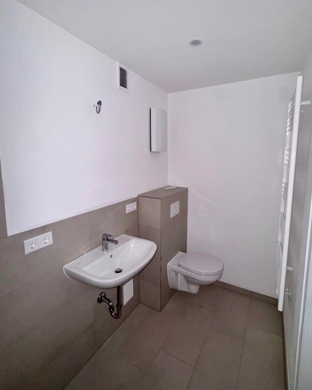Frisch sanierte 3-Zimmer-Wohnung in der Innenstadt – Spittlertorgraben 35, 90429 Nürnberg Himpelshof – Vorschaubild 10
