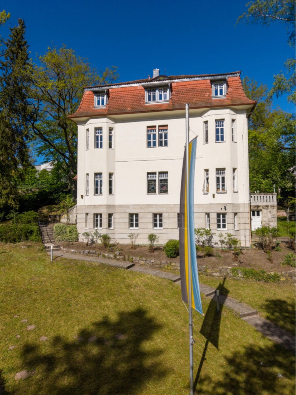 WG-Zimmer Burgberg Jordanweg 13 - Unser Haus