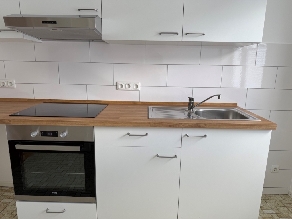 Wohnung 1. OG mit Gartennutzung (als 2-er WG geeignet): 3 Haltestellen zur Uni am HoPla in Kassel – Holländische Str., 34127 Kassel Nord-Holland – Vorschaubild 8
