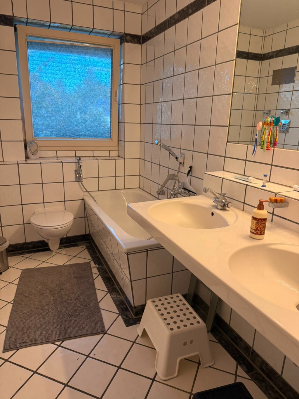 Exklusive 4-Zimmer Wohnung in bester Lage von Düsseldorf-Stockum – 40474 Düsseldorf Düsseldorf – Vorschaubild 12