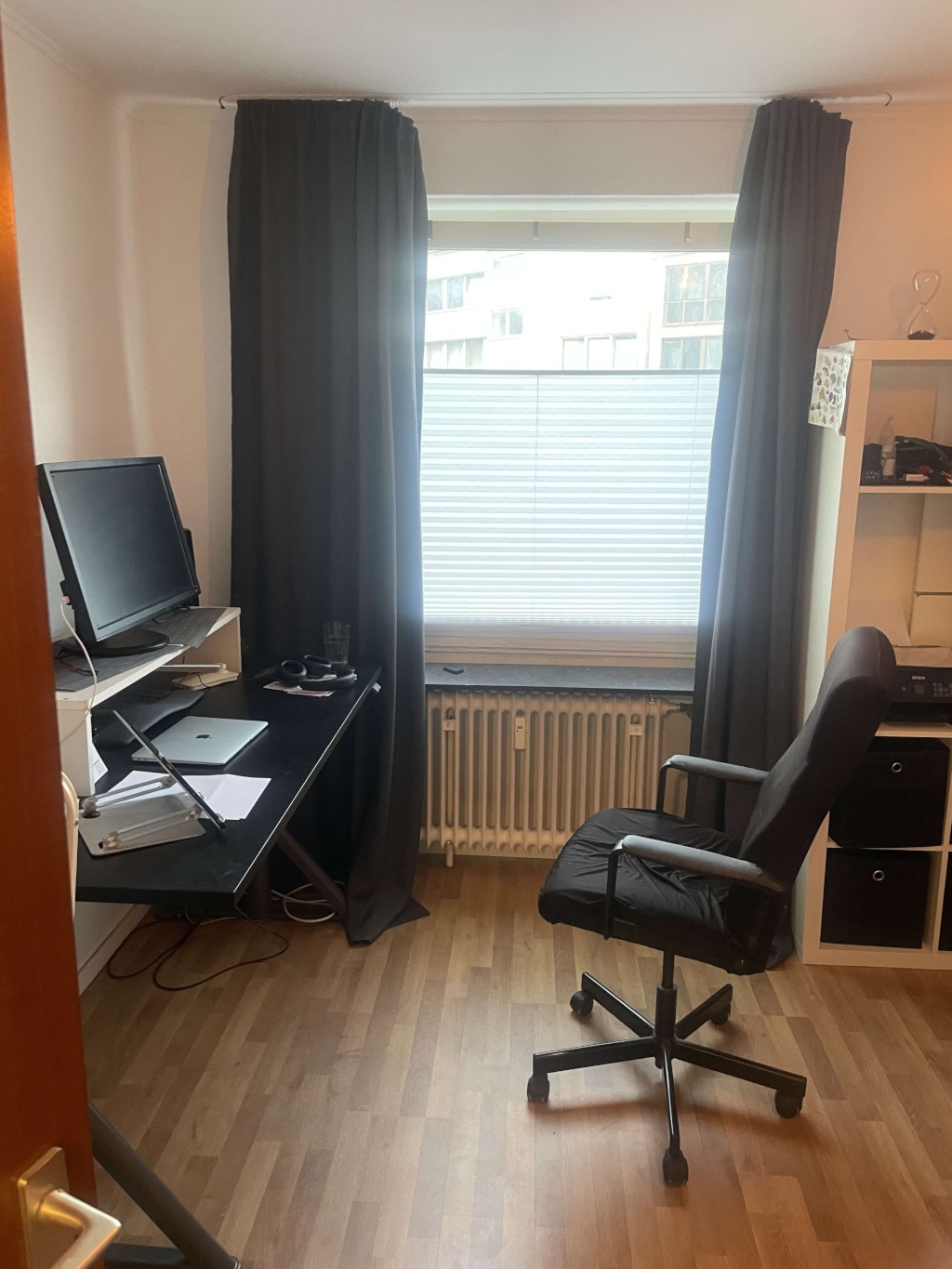 1-Raum-Wohnung in der Nähe Heumarkt – Zwischenmiete 01.09.26 – 31.01.27 | Furnished studio, central Cologne – Mathiasstraße 24-26, 50676 Köln Altstadt-Süd – Vorschaubild 3