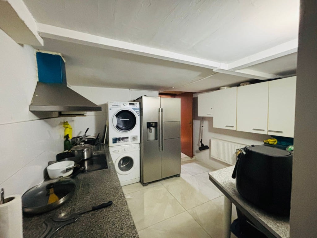 WG-Zimmer Untermenzing-Allach Lauthstraße 34a - Bild 3