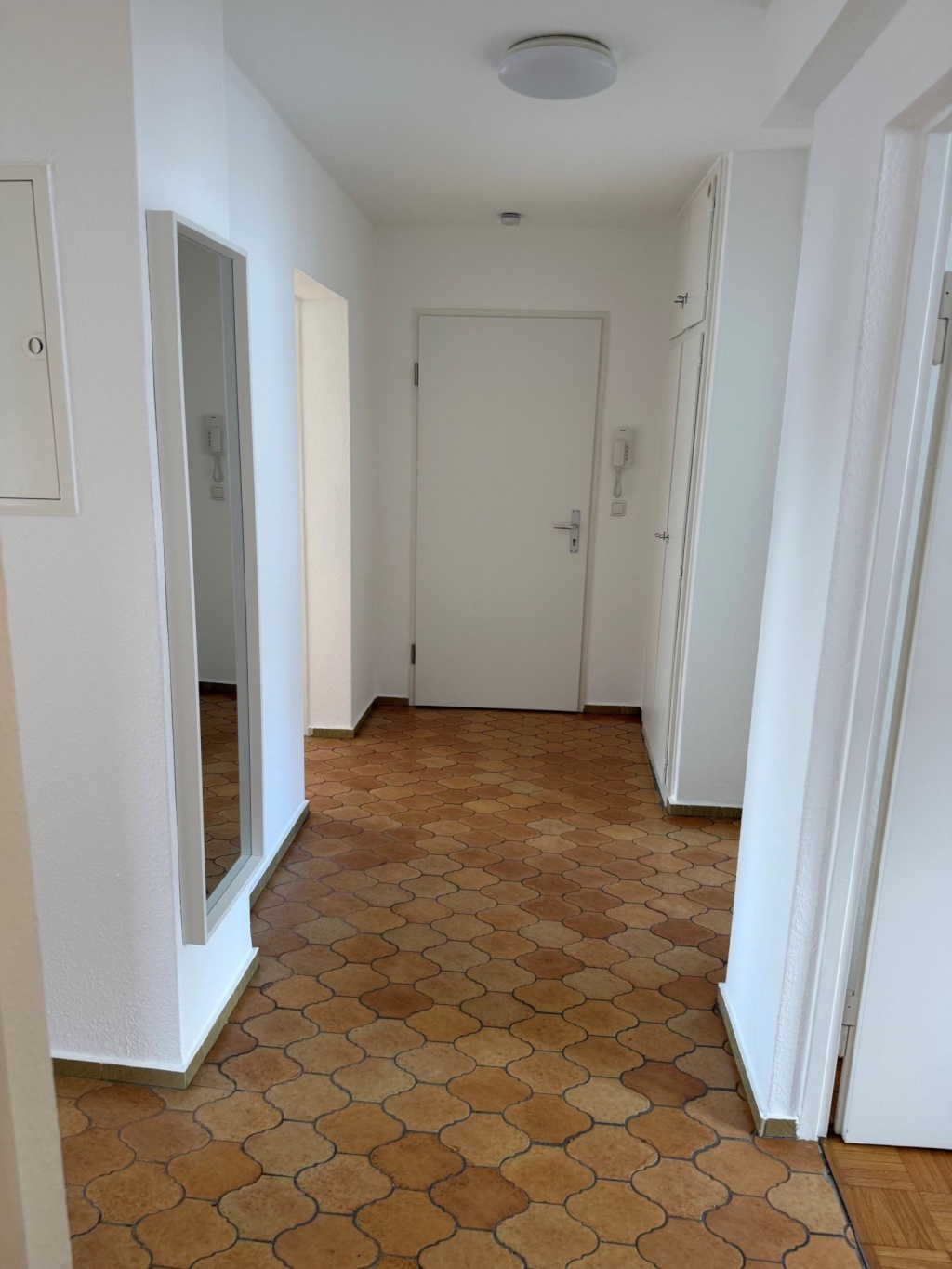 Wohnung 1. OG mit Gartennutzung (als 2-er WG geeignet): 3 Haltestellen zur Uni am HoPla in Kassel – Holländische Str., 34127 Kassel Nord-Holland – Vorschaubild 9
