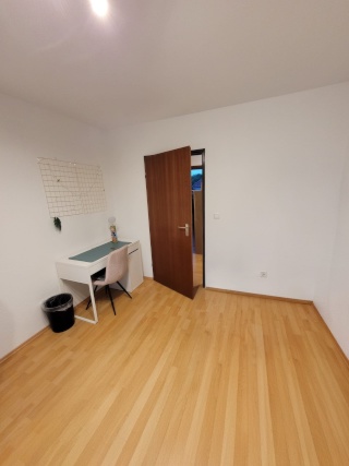 Ad image: Zimmer in 3er WG, 12qm