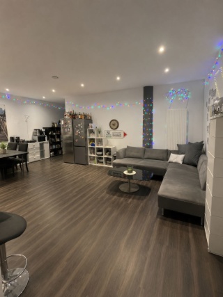 Anzeigenbild: 6er WG über Fitnessstudio mit Regendusche sucht dich!!:)