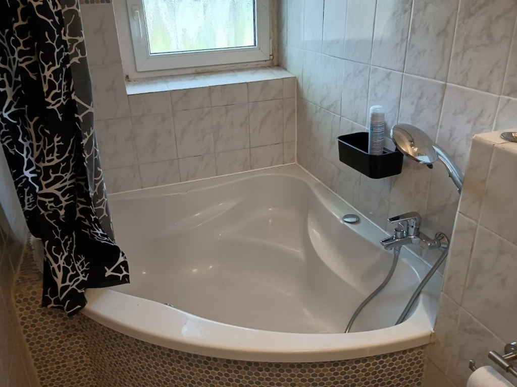Vollmöbliertes 2-Zimmer-Apartment in Bochum-Gerthe – auch zimmerweise – Hiltroper Landwehr 65, 44805 Bochum Gerthe – Vorschaubild 4